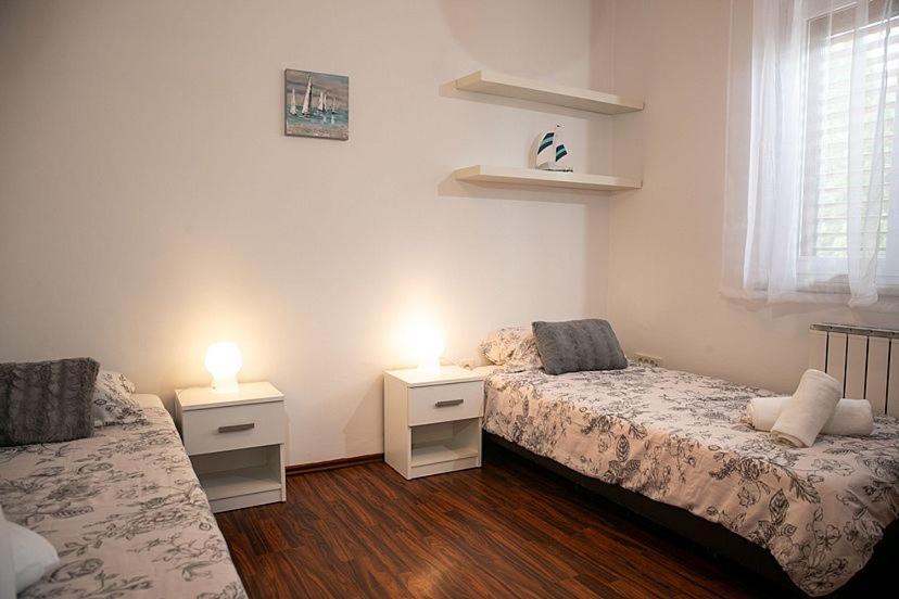 Apartment Orbanic 로비니 외부 사진